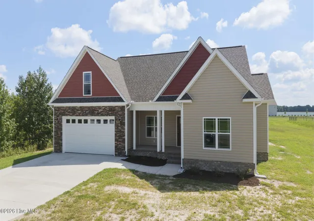 Photo 2 of Single family home for sale at 2699 Whitaker Glen Dr, Farmville, NC 27828 | MLS# 100596908 | Listing updated on 2026-09-11