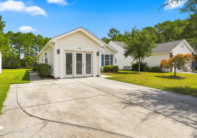 Photo 2 of Single family home for sale at 7404 Huckleberry Ln Sw, Sunset Beach, NC 28468 | MLS# 100590110 | Listing updated on 2026-09-14