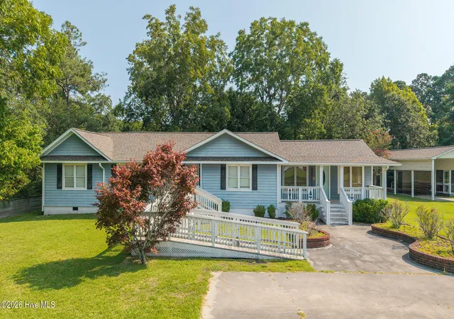 Photo 1 of Single family home for sale at 111 Graham Ln, Beaufort, NC 28516 | MLS# 100598473 | Listing updated on 2026-08-25