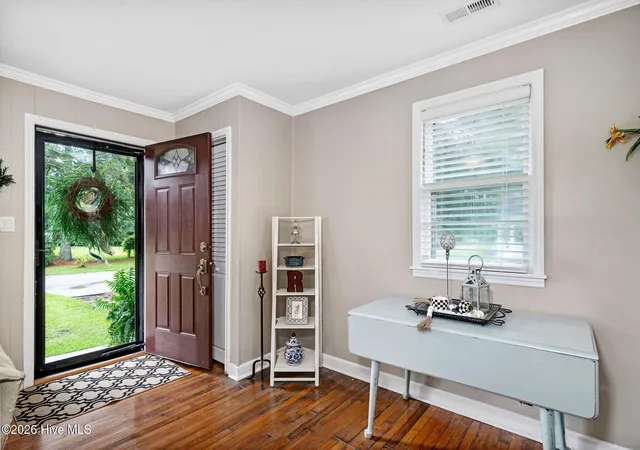 Photo 2 of Single family home for sale at 206 W Clement St, Wallace, NC 28466 | MLS# 100594265 | Listing updated on 2026-09-24