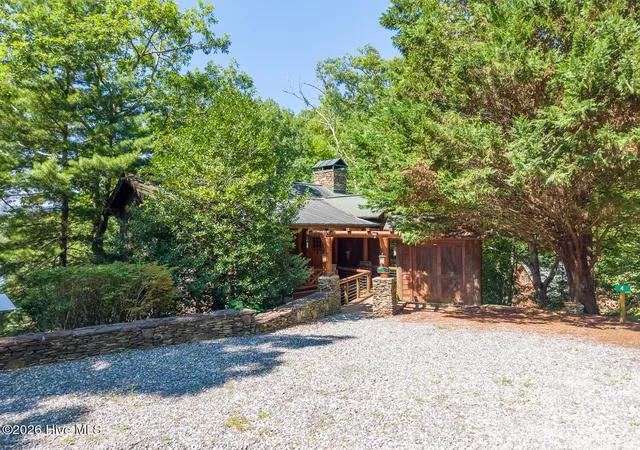 Photo 3 of Single family home for sale at 4 Lakeside Trl, Robbinsville, NC 28771 | MLS# 100599083 | Listing updated on 2026-09-04