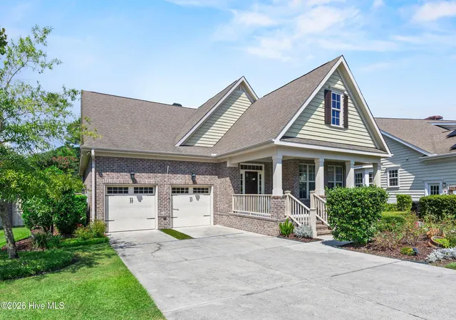 Photo 2 of Single family home for sale at 908 Bedminister Ln, Wilmington, NC 28405 | MLS# 100599414 | Listing updated on 2026-08-27