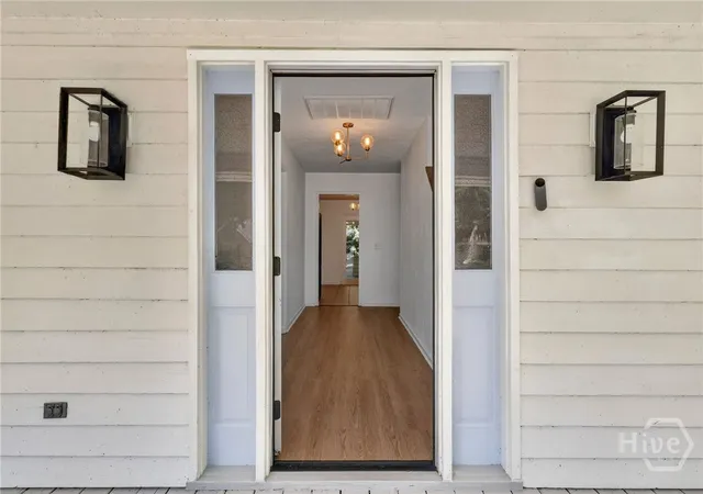 Photo 4 of Single family home for sale at 107 Rose Dhu Way, Savannah, GA 31419 | MLS# SA362282 | Listing updated on 2026-09-18