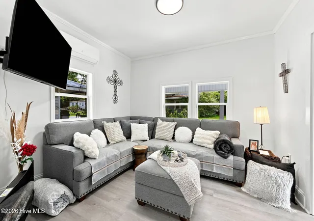 Photo 3 of Single family home for sale at 1222 Cedar St, New Bern, NC 28560 | MLS# 100593358 | Listing updated on 2026-10-06