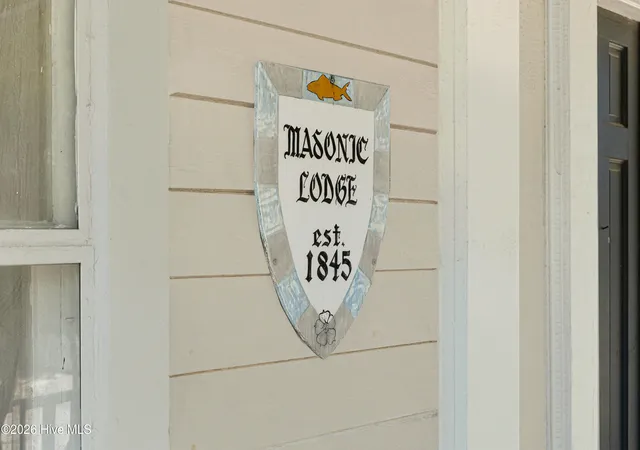 Photo 3 of Single family home for sale at 204 Turner St, Beaufort, NC 28516 | MLS# 100594354 | Listing updated on 2026-09-10