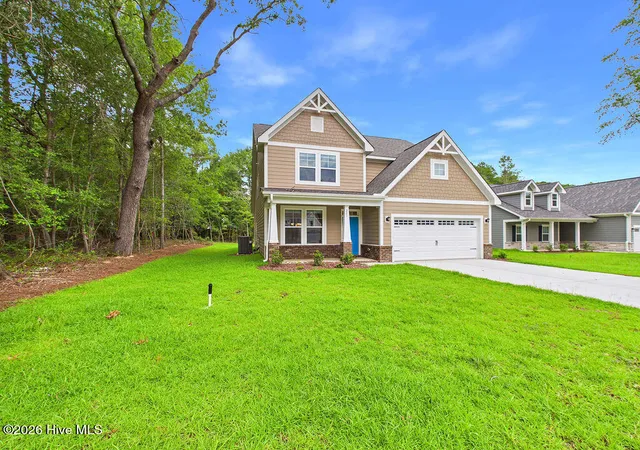 Photo 2 of Single family home for sale at 221 Telluride Ct, Aberdeen, NC 28315 | MLS# 100542331 | Listing updated on 2026-08-18