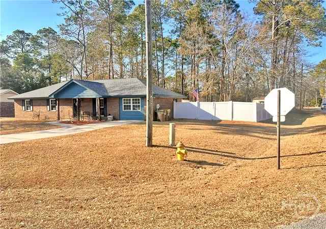 Photo 2 of Single family home for sale at 100 Usher Pl, Rincon, GA 31326 | MLS# SA341186 | Listing updated on 2026-10-30