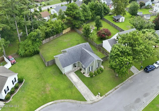 Photo 3 of Single family home for sale at 1006 Birch Ct, Morehead City, NC 28557 | MLS# 100592376 | Listing updated on 2026-08-25