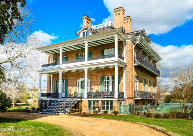 Photo 1 of Mansion for sale at 120 W King St, Edenton, NC 27932 | MLS# 100490634 | Listing updated on 2026-08-24