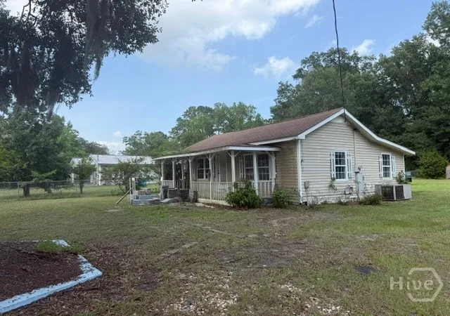 Photo 1 of Single family home for sale at 14 P0plar St, Bloomingdale, GA 31302 | MLS# SA362823 | Listing updated on 2026-08-28