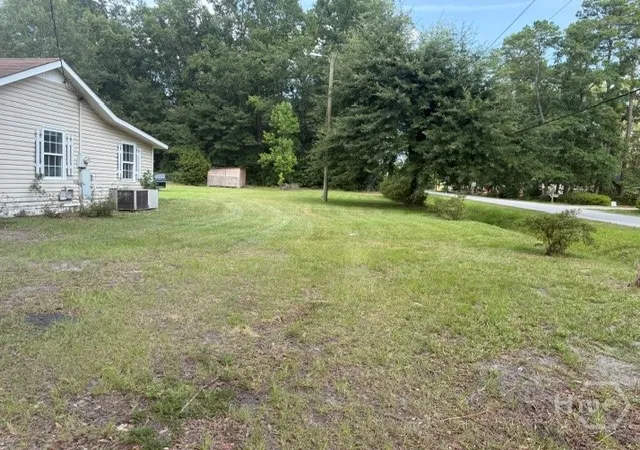 Photo 2 of Single family home for sale at 14 P0plar St, Bloomingdale, GA 31302 | MLS# SA362823 | Listing updated on 2026-08-28