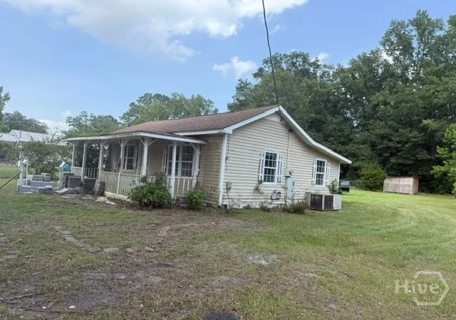 Photo 3 of Single family home for sale at 14 P0plar St, Bloomingdale, GA 31302 | MLS# SA362823 | Listing updated on 2026-08-28
