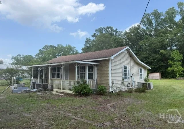 Photo 4 of Single family home for sale at 14 P0plar St, Bloomingdale, GA 31302 | MLS# SA362823 | Listing updated on 2026-08-28