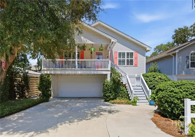 Photo 1 of Single family home for sale at 1007 Mallery St, St Simons Island, GA 31522 | MLS# SA363185 | Listing updated on 2026-09-03