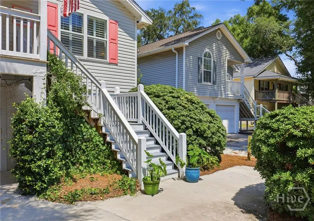 Photo 3 of Single family home for sale at 1007 Mallery St, St Simons Island, GA 31522 | MLS# SA363185 | Listing updated on 2026-09-03