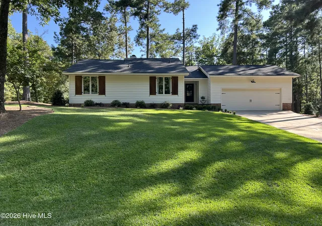 Photo 3 of Single family home for sale at 118 Southwind Dr, Mc Cormick, SC 29835 | MLS# 98251577 | Listing updated on 2026-08-18