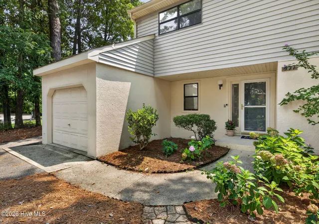 Photo 4 of Condo for sale at 971 Birch Crk Dr, Wilmington, NC 28403 | MLS# 100592401 | Listing updated on 2026-09-18