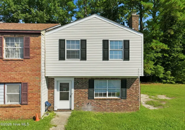 Photo 1 of Townhouse for sale at 400 Myrtlewood Cir, Jacksonville, NC 28546 | MLS# 100596195 | Listing updated on 2026-08-24