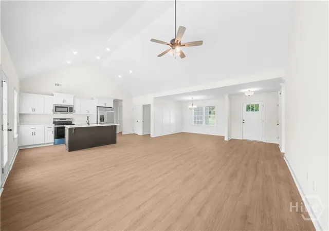 2nd image of 107 Pin Oak Ln #4, Statesboro, GA 30458 | MLS# SA362625