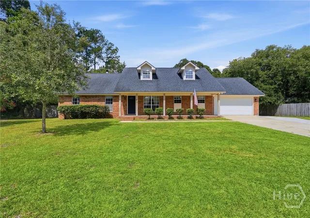 Photo 1 of Single family home for sale at 90 Lexington Ct, Richmond Hill, GA 31324 | MLS# SA360397 | Listing updated on 2026-10-06