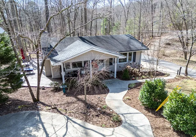 Photo 2 of Single family home for sale at 15 Lonesome Pine, Murphy, NC 28906 | MLS# 98511332 | Listing updated on 2026-08-18