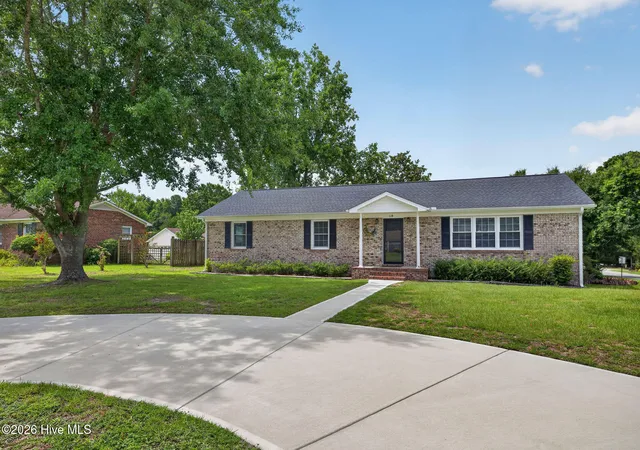 Photo 2 of Single family home for sale at 110 Scottsdale Dr, Wilmington, NC 28411 | MLS# 100585787 | Listing updated on 2026-09-18