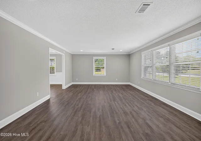 Photo 4 of Single family home for sale at 110 Scottsdale Dr, Wilmington, NC 28411 | MLS# 100585787 | Listing updated on 2026-09-18