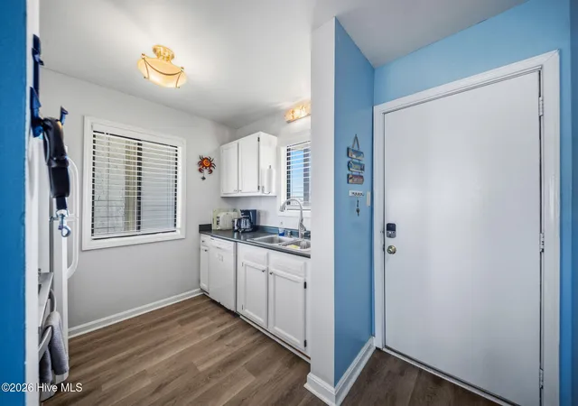 Listing Photo 5 - Condo for sale in building located at 302 Canal Dr, Carolina Beach, NC 28428 - Unit #Unit 21