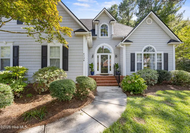 Photo 2 of Single family home for sale at 4728 Wedgefield Dr, Wilmington, NC 28409 | MLS# 100598094 | Listing updated on 2026-08-30