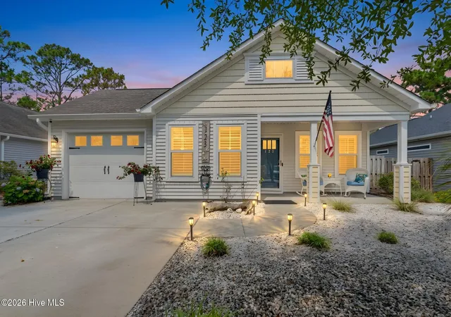 Photo 1 of Single family home for sale at 123 Ne 15th Street, Oak Island, NC 28465 | MLS# 100592746 | Listing updated on 2026-09-02