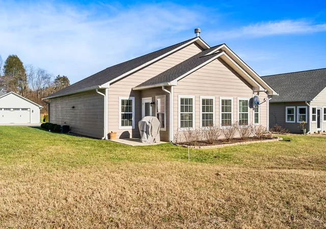 Photo 4 of Single family home for sale at 116 Riverwalk Cir, Hayesville, NC 28904 | MLS# 98500564 | Listing updated on 2026-08-20