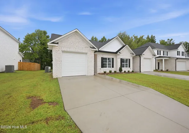 Photo 3 of Townhouse for sale at 2020 Dartford Dr #A, Greenville, NC 27834 | MLS# 100502530 | Listing updated on 2026-08-31