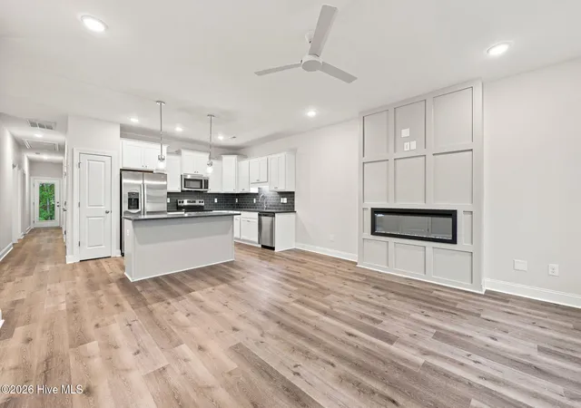 Photo 3 of Townhouse for sale at 2020 Dartford Dr #A, Greenville, NC 27834 | MLS# 100502530 | Listing updated on 2026-09-23