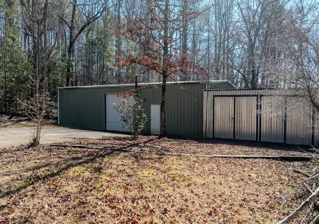 Photo 3 of Single family home for sale at 214 Hedden Rd, Murphy, NC 28906 | MLS# 98525215 | Listing updated on 2026-08-18