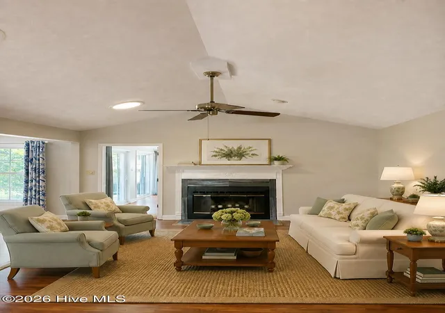 Photo 3 of Single family home for sale at 5718 Sloop Ct, New Bern, NC 28560 | MLS# 100556117 | Listing updated on 2026-09-14