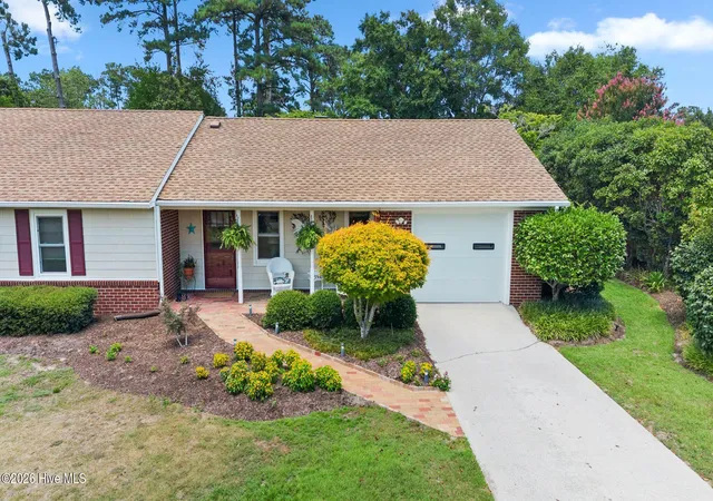 Photo 3 of Single family home for sale at 230 Long John Silver Dr, Wilmington, NC 28411 | MLS# 100590266 | Listing updated on 2026-09-08