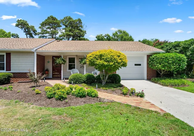 Photo 4 of Single family home for sale at 230 Long John Silver Dr, Wilmington, NC 28411 | MLS# 100590266 | Listing updated on 2026-09-08