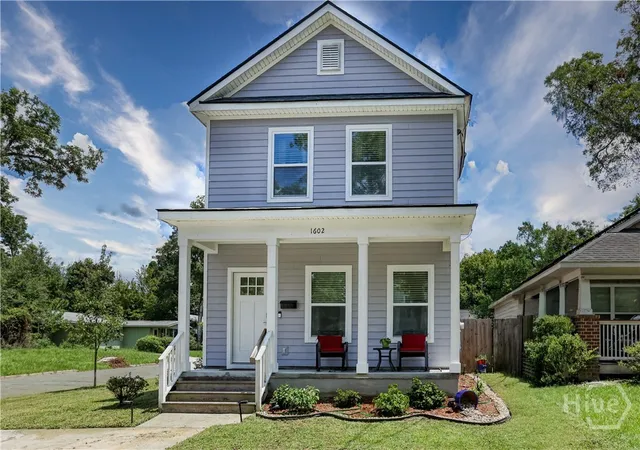 Photo 2 of Single family home for sale at 1602 Le Grand St, Savannah, GA 31401 | MLS# SA362326 | Listing updated on 2026-08-27