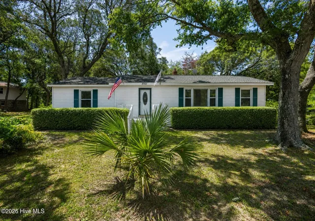 Photo 1 of Single family home for sale at 3701 E Oak Is Dr, Oak Island, NC 28465 | MLS# 100595942 | Listing updated on 2026-09-14