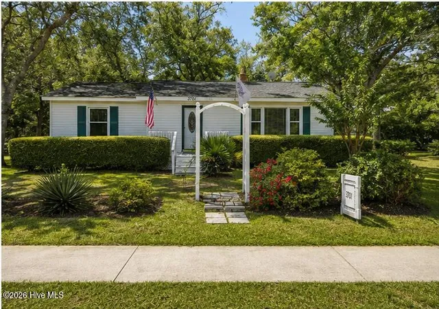 Photo 3 of Single family home for sale at 3701 E Oak Is Dr, Oak Island, NC 28465 | MLS# 100595942 | Listing updated on 2026-09-14