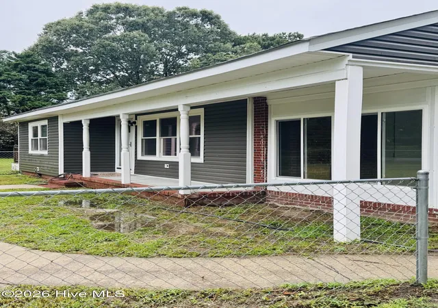 Photo 2 of Single family home for sale at 111 Ferry Rd, Elizabeth City, NC 27909 | MLS# 100591168 | Listing updated on 2026-09-04