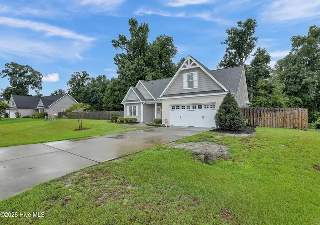 Photo 2 of Single family home for sale at 198 Darel St, Rocky Point, NC 28457 | MLS# 100594252 | Listing updated on 2026-09-04