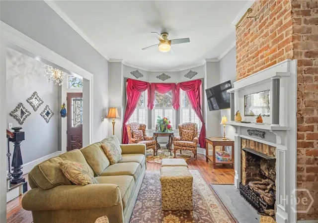 Photo 3 of Single family home for sale at 523 E Gaston St, Savannah, GA 31401 | MLS# SA353476 | Listing updated on 2026-08-26