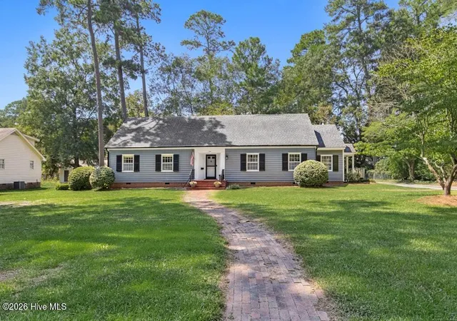 Photo 3 of Single family home for sale at 1106 S 1St St, Smithfield, NC 27577 | MLS# 100599164 | Listing updated on 2026-09-17