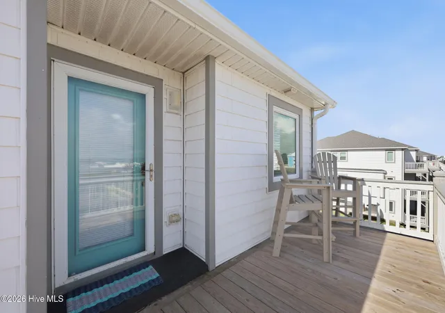 Listing Photo 5 - Condo for sale in building located at 2913 Pointe W Dr, Emerald Isle, NC 28594 - Unit #B3