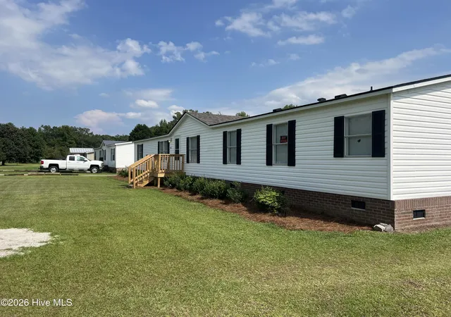 Photo 3 of Manufactured home for sale at 945 Katherines Pl, Greenville, NC 27834 | MLS# 100598655 | Listing updated on 2026-09-01