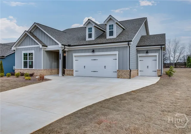 Photo 3 of Single family home for sale at 210 Oakdale Rd, Jefferson, GA 30549 | MLS# CL357598 | Listing updated on 2026-10-04