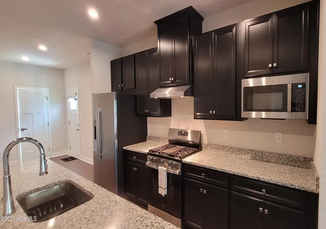 Photo 3 of Townhouse for sale at 306 Spinnaker St #A, Elizabeth City, NC 27909 | MLS# 100597295 | Listing updated on 2026-08-20