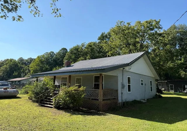 Photo 2 of Single family home for sale at 110 Fisher St, Andrews, NC 28901 | MLS# 98539647 | Listing updated on 2026-08-18