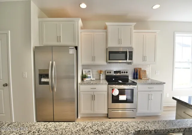 5th image of #04 Bristol Bay Dr, Lake Waccamaw, NC 28450 | MLS# 100597673